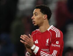 Ekitike Mungkin Absen di Arsenal Vs Liverpool